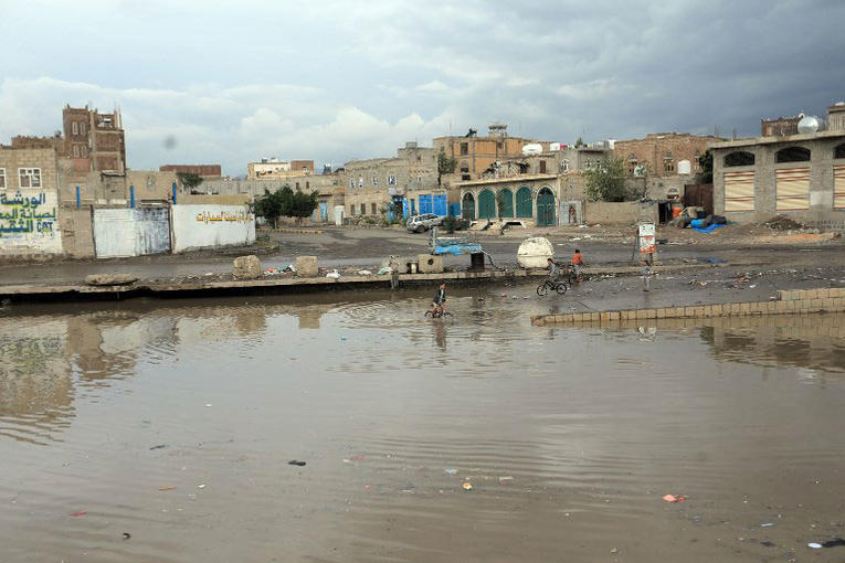 Une rue de sanaa par M